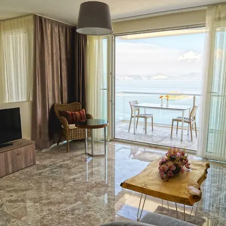 Vilă Bodrum Adabuku Luks 2+1 Ozel Plaj Ve Havuzlu *