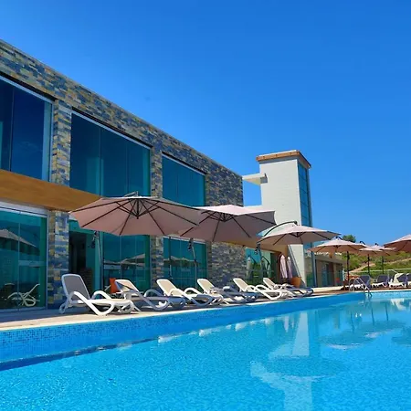 Bodrum Adabuku Luks 2+1 Ozel Plaj Ve Havuzlu Bogazici